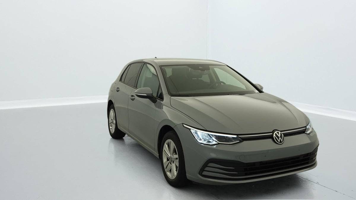 VOLKSWAGEN Golf-image