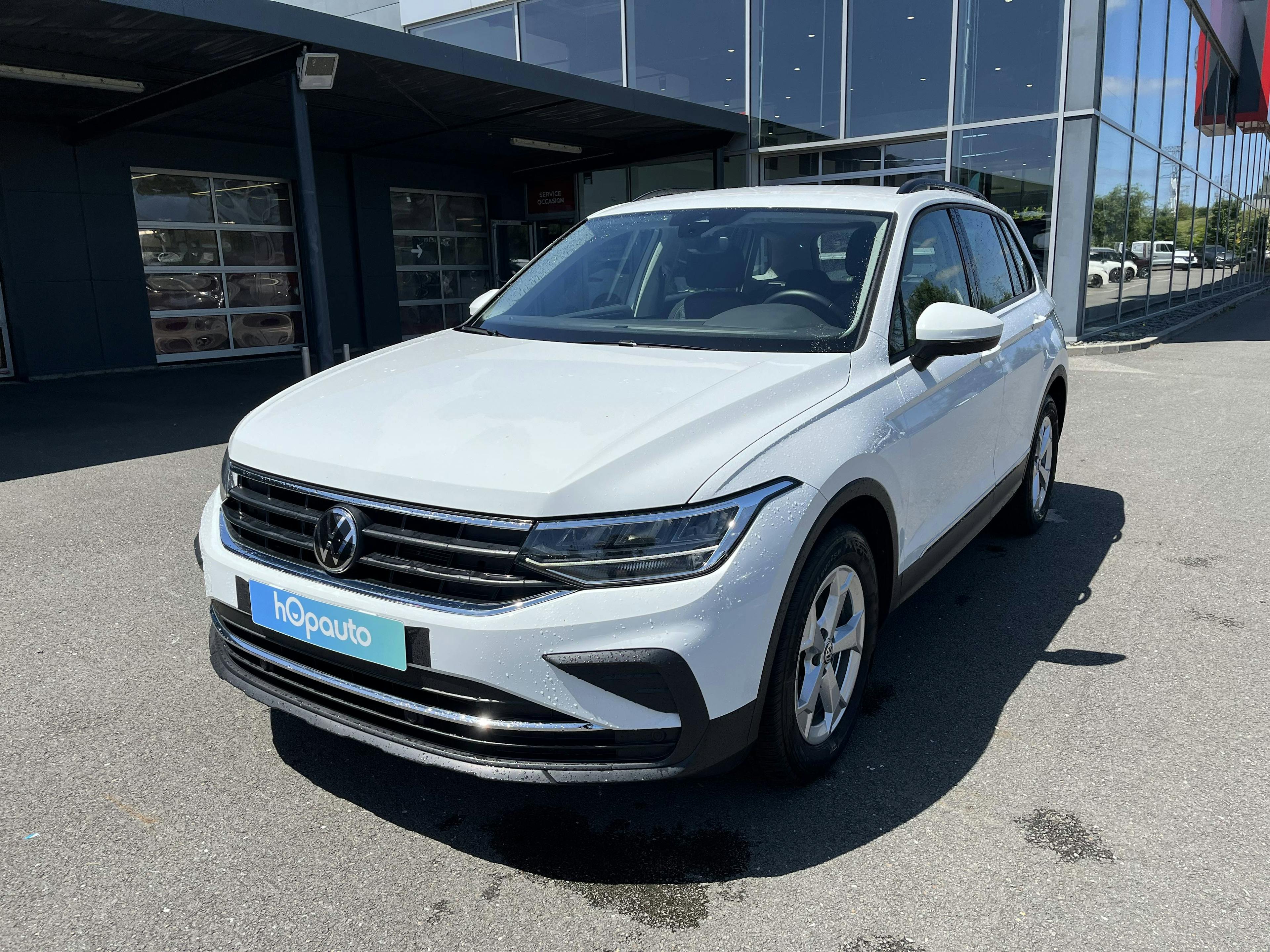 VOLKSWAGEN Tiguan-image