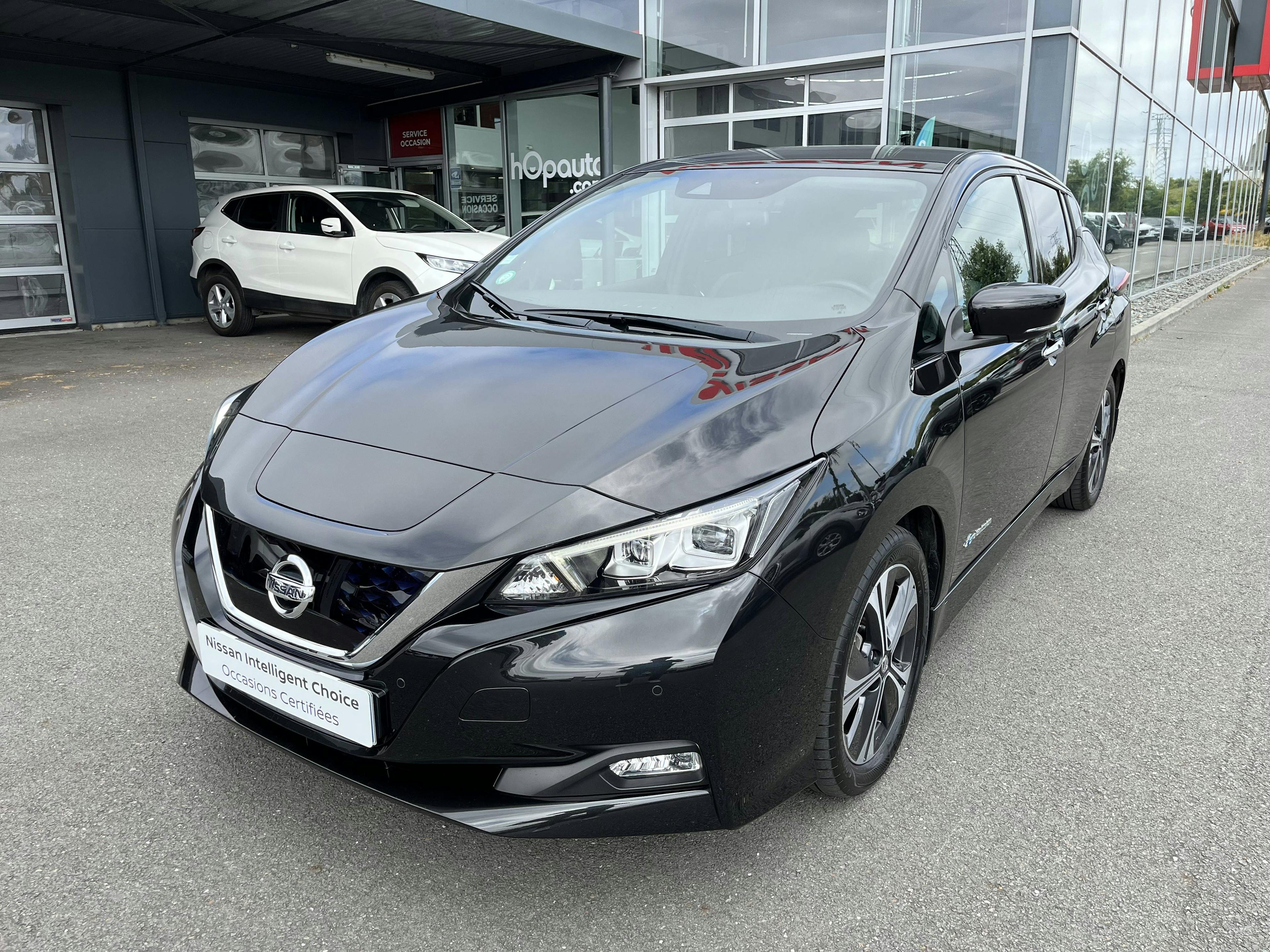 NISSAN Leaf-image