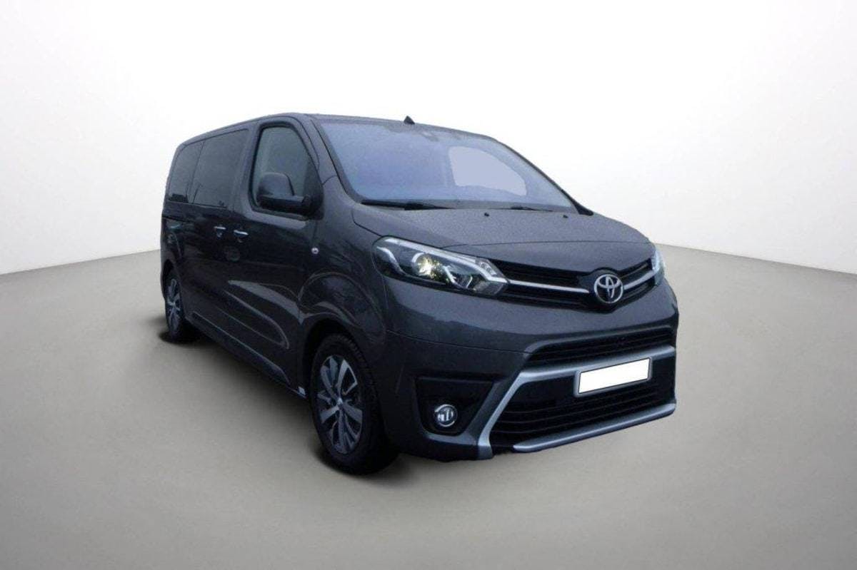 TOYOTA Proace combi-image